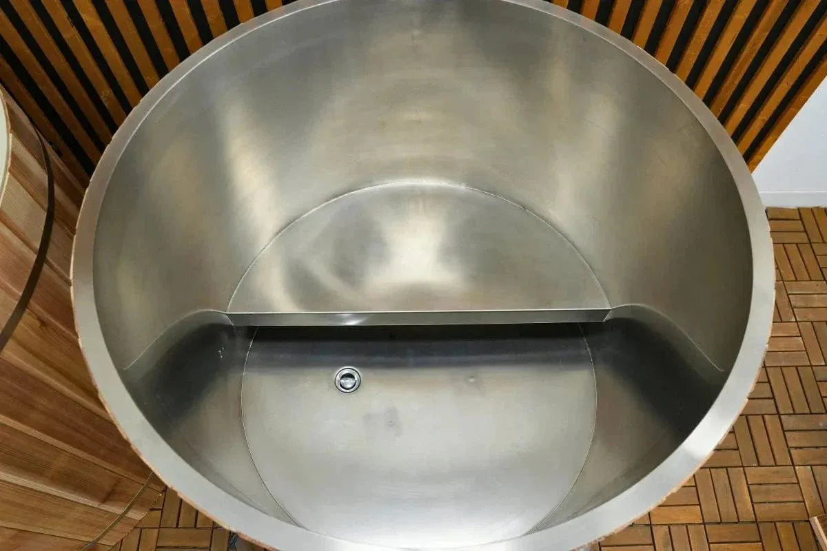 Retails- Dynamic Cold Therapy Stainless Steel Plunge Tub with Pacific Cedar